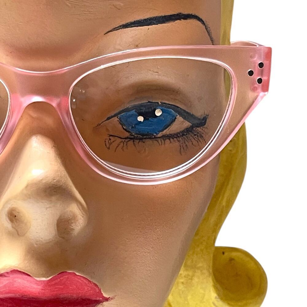 Betsey Johnson +2.00 Reading Glasses Readers Pink Cat Eye